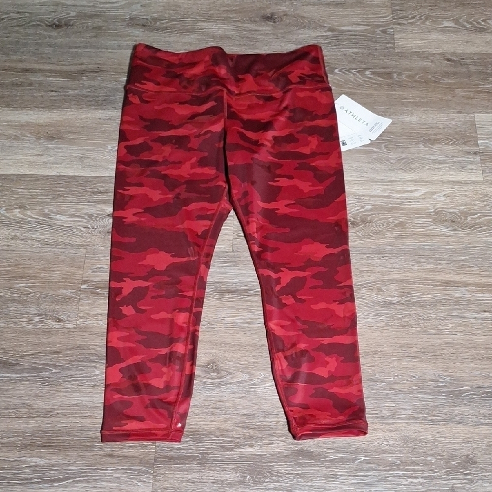 Athleta Vibrant Red Camouflage Leggings for Active Lifestyle